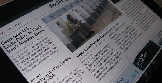 Huffington Post обогнал по популярности сайт газеты New York Times