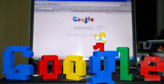 Google оперативно реагирует на запросы правительства США