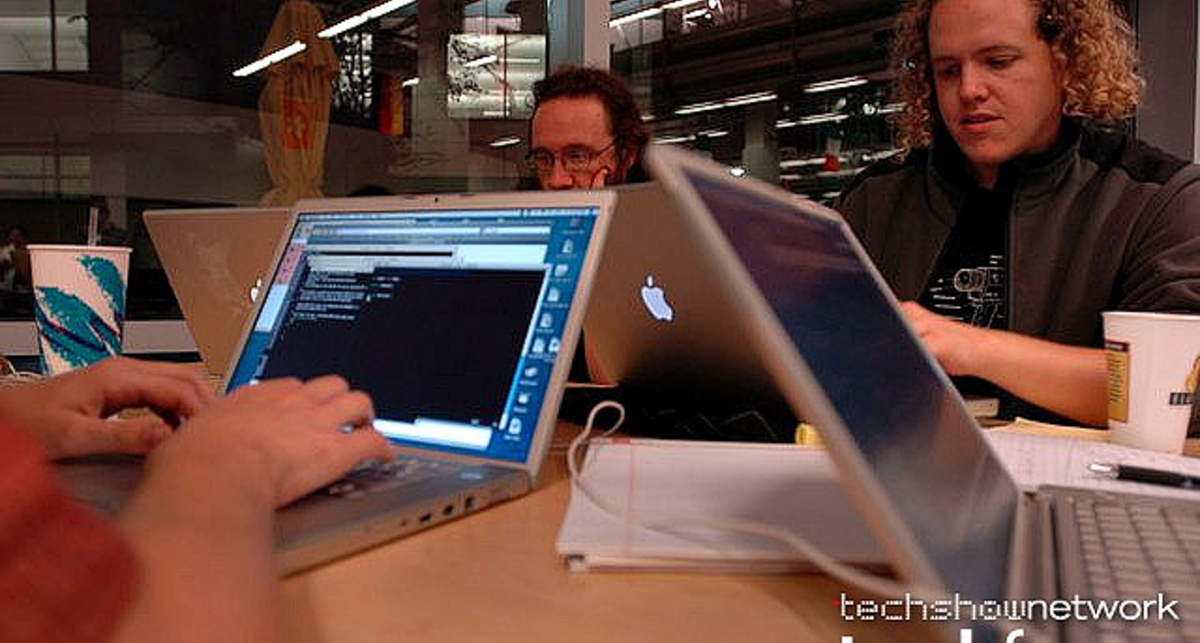 Хакеры из группы Anonymous опубликовали секретные документы