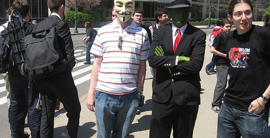 Хакеры из Anonymous пообещали уничтожить Facebook