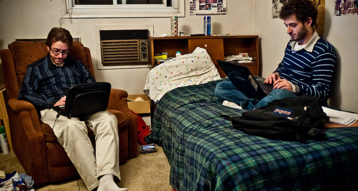 25% всего времени онлайн американцы тратят на социальные сайты