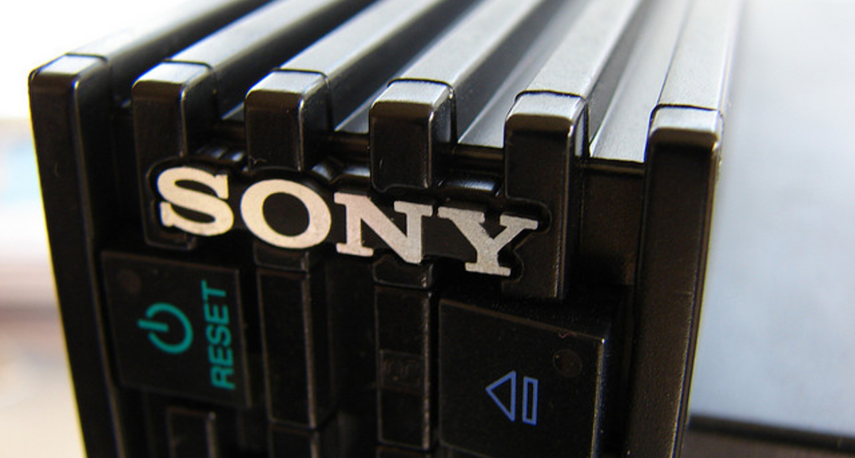 Сервисы Sony снова атакуют