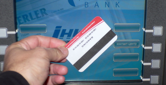 Сотрудники McDonald’s крали номера кредиток клиентов компании