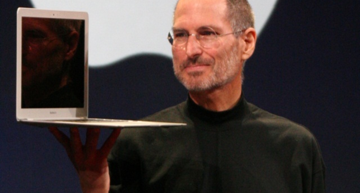 Главным бестселлером 2011 года на Amazon стала Биография Стива Джобса