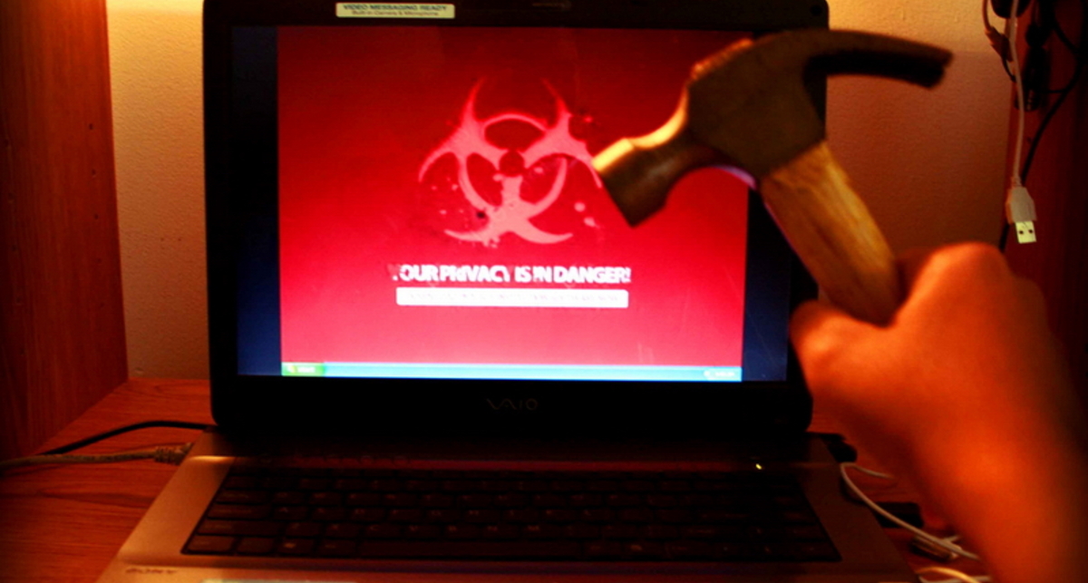 Хитрый вирус создает видимость работы