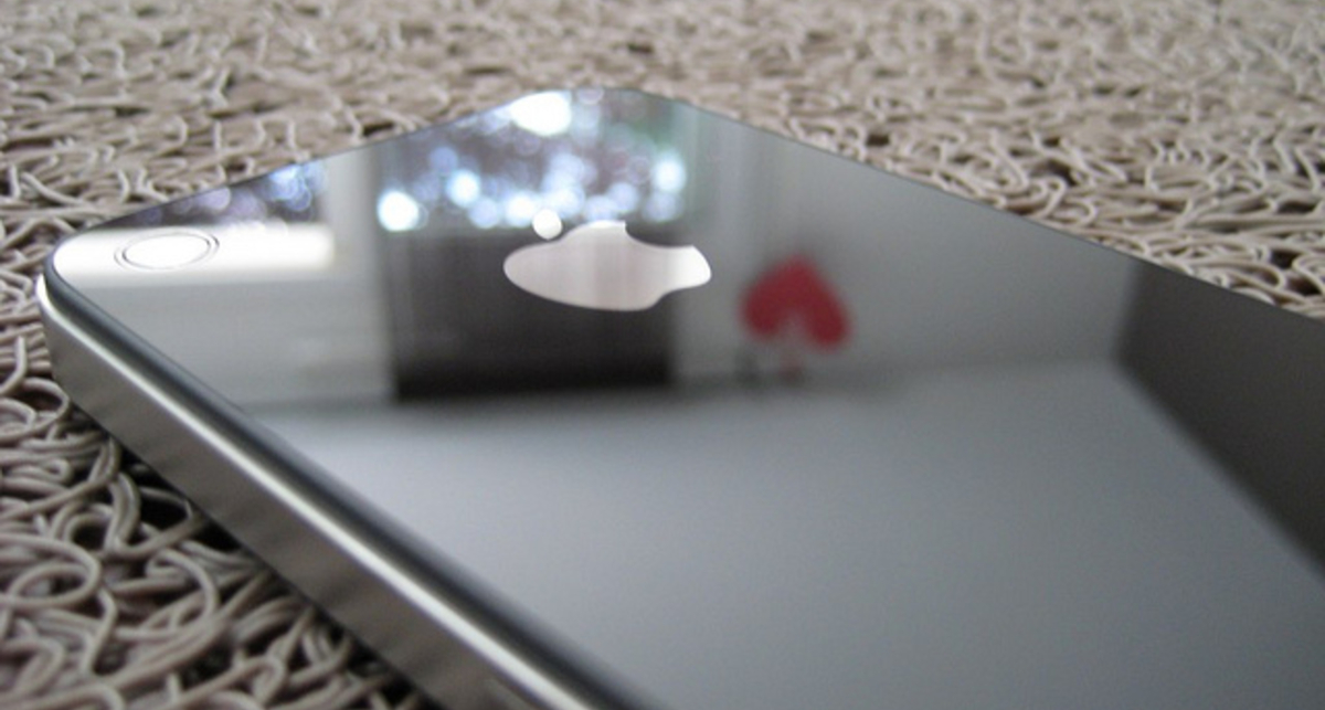 Операционная систма Apple iOS безопаснее Android