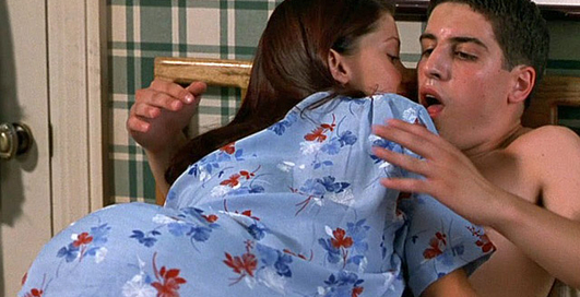 Ко Дню святого Валентина: смешные случаи в постели