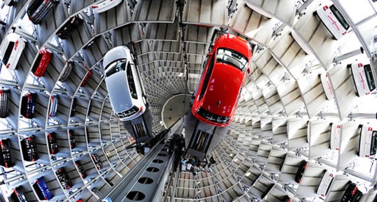 Самая дерзкая автомобильная реклама (видео)