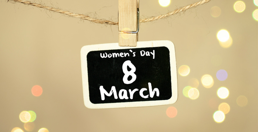 Цена вопроса: сколько стоят подарки на 8 марта