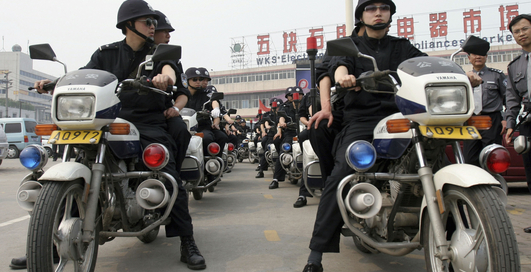 Полиция забрала у китайца права из-за зубной пасты