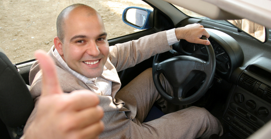 Что не нужно хранить в бардачке