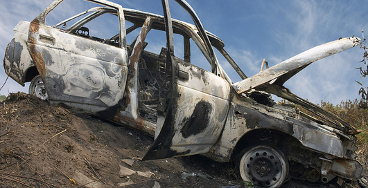 Дарвин Light: болельщики, прыжки и горящие машины (видео)