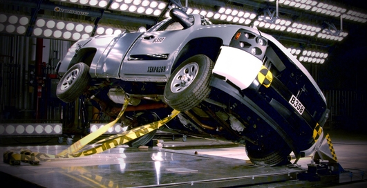 Самые опасные машины: смертоносные внедорожники и пикапы