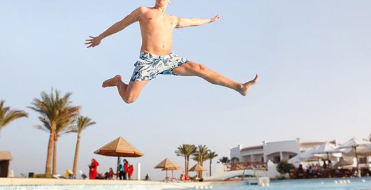 Дарвин Light: Они не устают падать (видео)