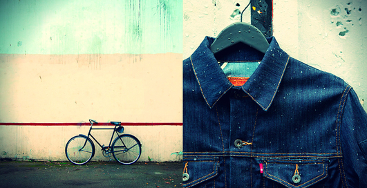 Levi’s заставил мужчин крутить педали (фото, видео)