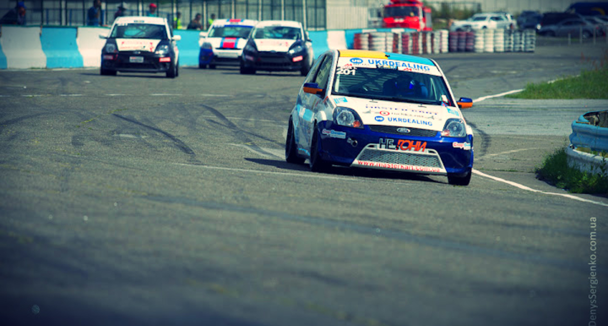 Игорь Скуз выиграл третий этап Чемпионата Украины по кольцевым гонкам