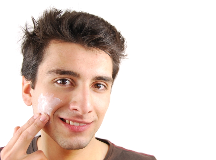 Как правильно брить лицо: ТОП эффективных способов