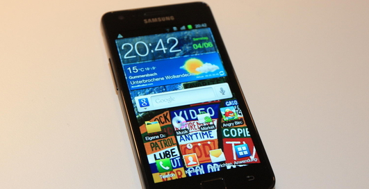 Samsung Galaxy S II продаётся быстрее iPhone