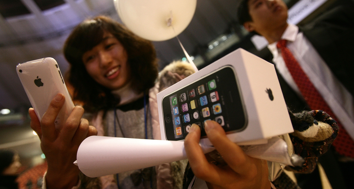 В США разобрали бесплатные iPhone 3GS