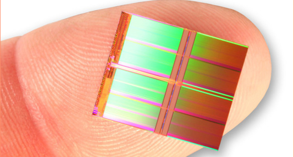 Компании Intel и Micron создали миниатюрные чипы памяти