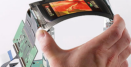 AMOLED-дисплей против молотка (видео)