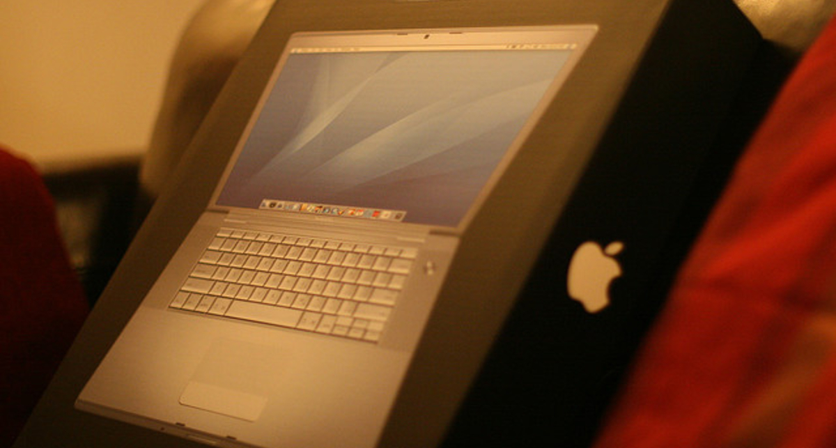 Обновление Mac OS X устраняет зависания новых MacBook Pro