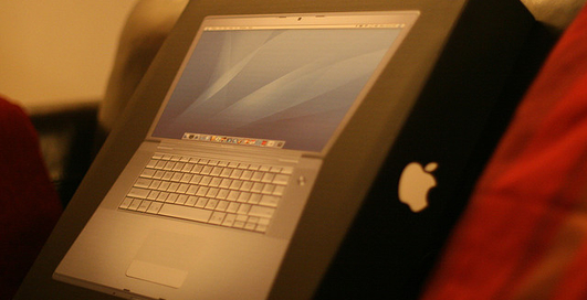 Обновление Mac OS X устраняет зависания новых MacBook Pro