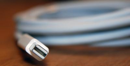 Intel внедрит Thunderbolt и USB 3.0