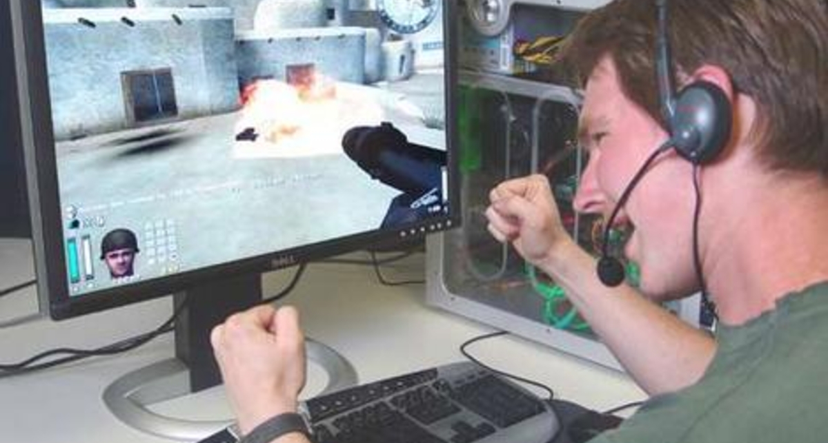 Украинцы победили в чемпионате по Counter-Strike и вышли в полуфинал программистского конкурса
