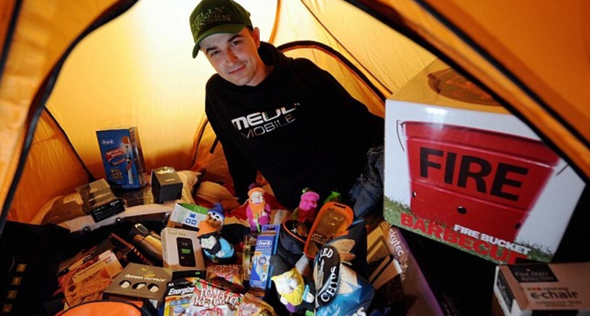 iPhone 5 заставил англичанина жить в палатке