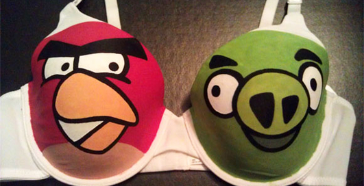 Angry Birds перебрались на бюстгальтеры