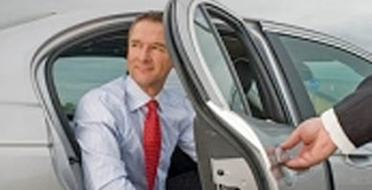 VIP-авто напрокат: сколько стоит шик?