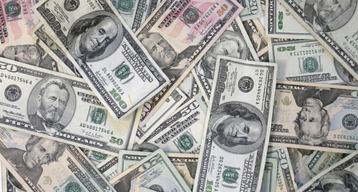 Кредиты: дорого и мало