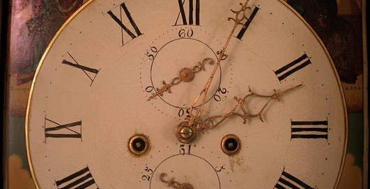 Вкладывать ли в антиквариат?