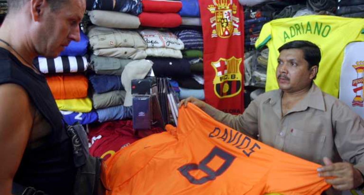 Что выгодно покупать за границей?