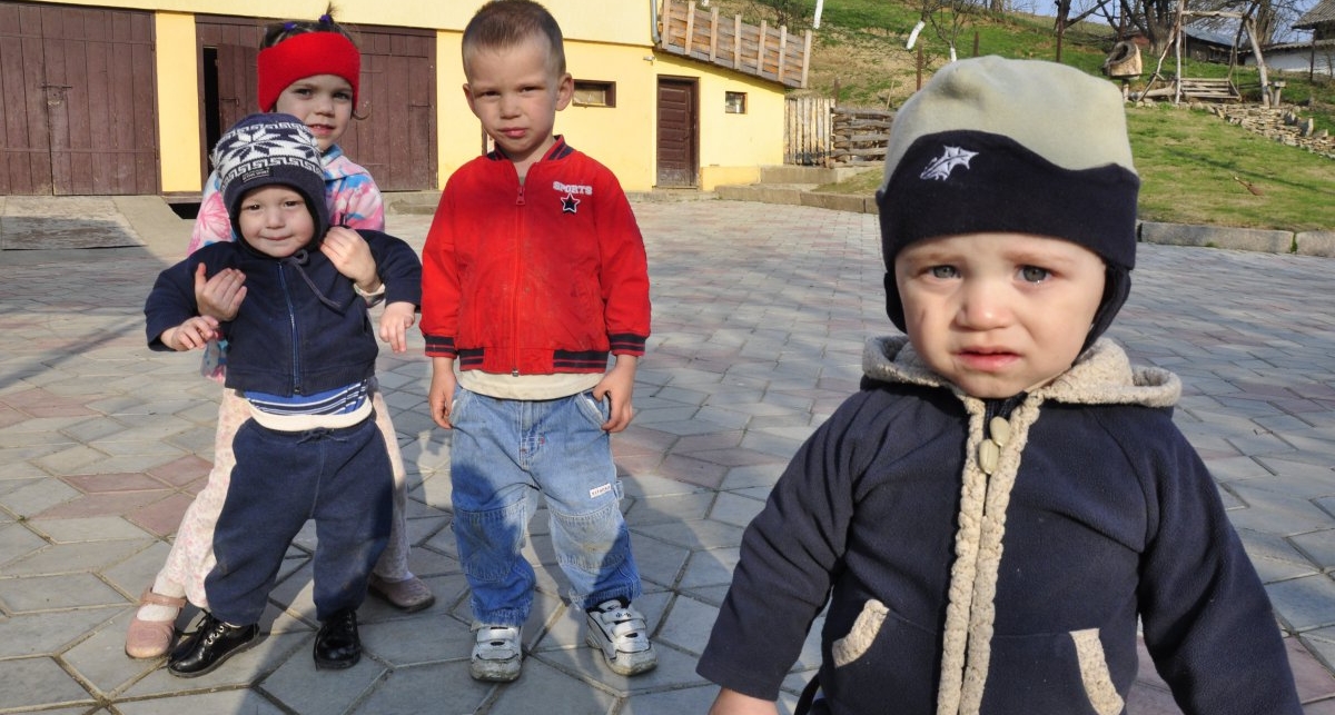Деньги на детях: 10 тыс. украинок рожают ради наживы каждый год