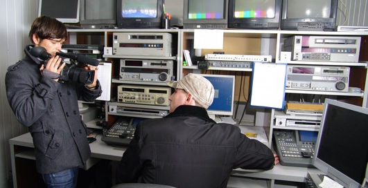 Сколько телеканалы тратят на технику?