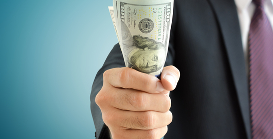 Где спрятать деньги дома