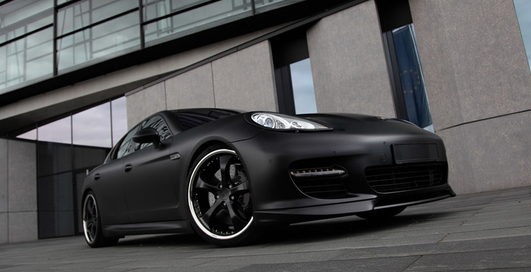 Porsche Panamera Black Edition