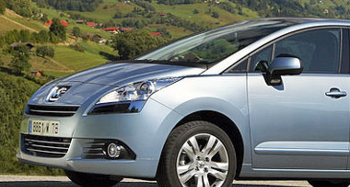 Peugeot назвала цену модели 5008