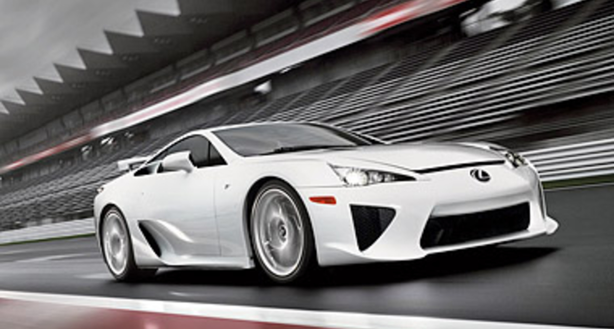 Toyota не планирует зарабатывать на Lexus LFA
