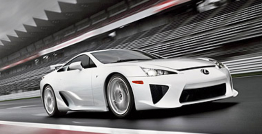 Toyota не планирует зарабатывать на Lexus LFA