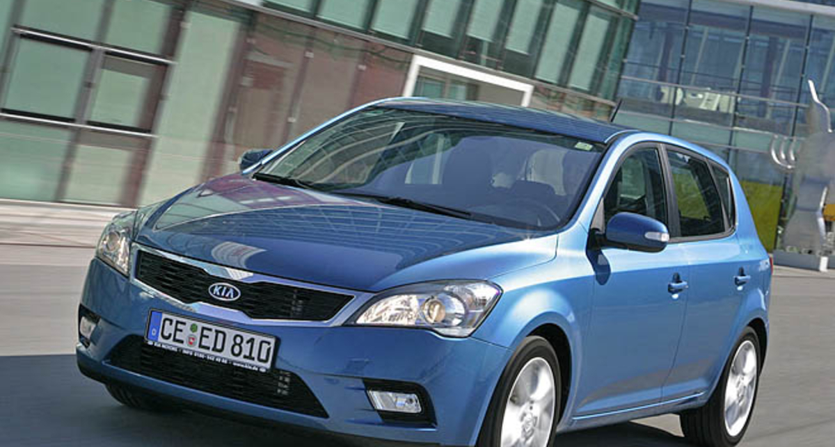 В Украине представили новое поколение Kia Cee'd и Kia Sorento