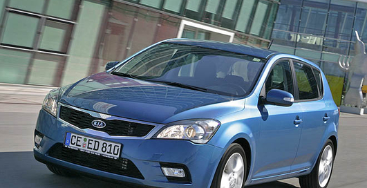 В Украине представили новое поколение Kia Cee'd и Kia Sorento