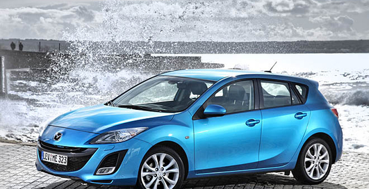 Mazda назвала цену новой Mazda3 в Украине