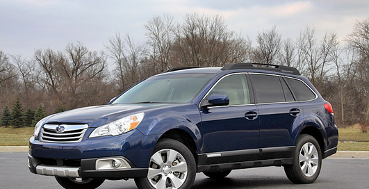 Названы лучшие автомобильные интерьеры