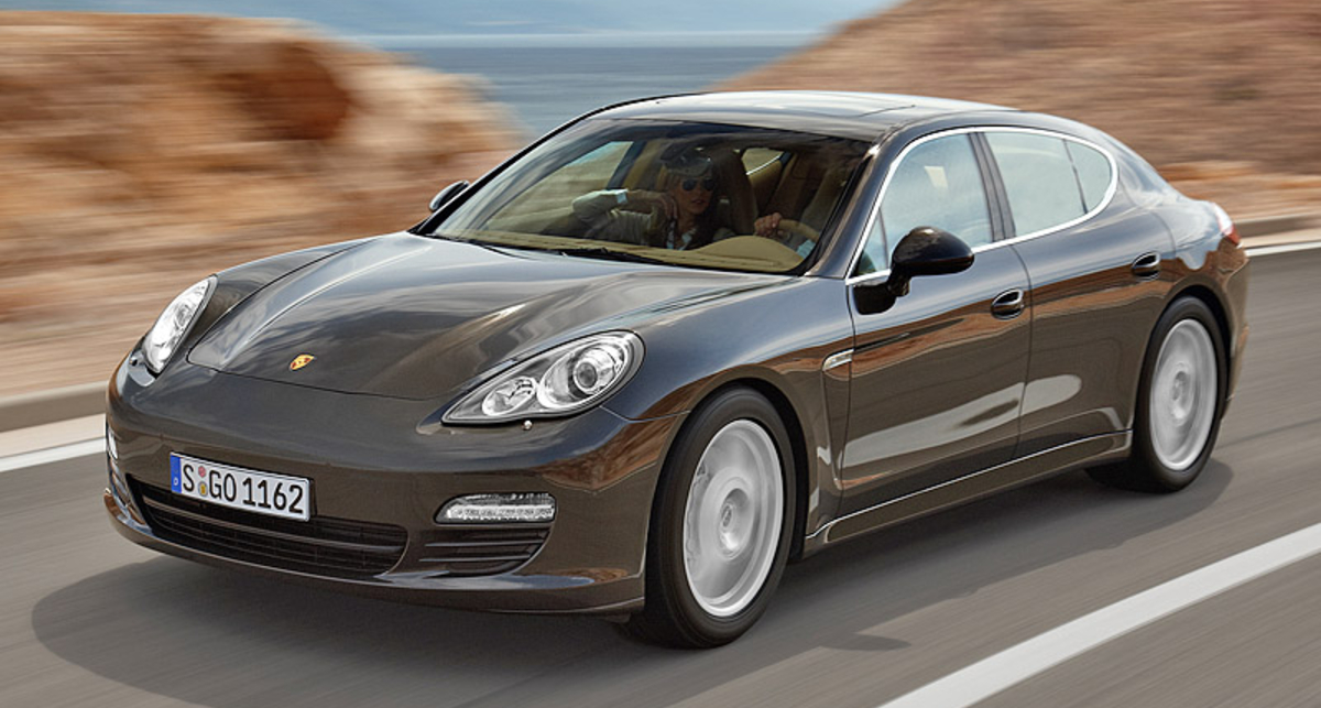Porsche отзывает все Panamera