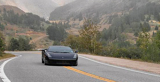 Чтобы покататься на Lamborghini, американец продал все
