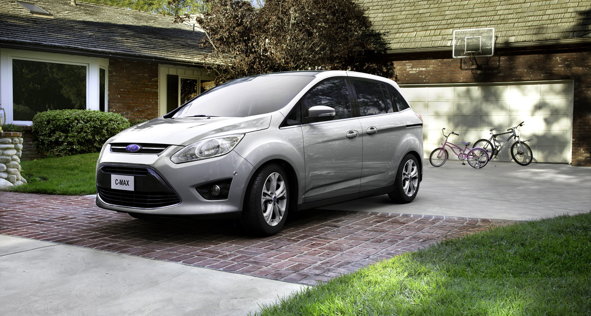 Ford можно будет открыть ногой