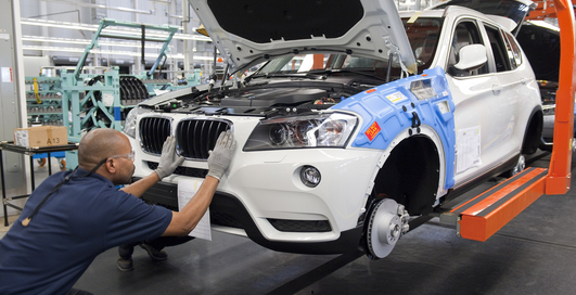 Будущие владельцы BMW смогут видеть, как собирают их авто (фото)